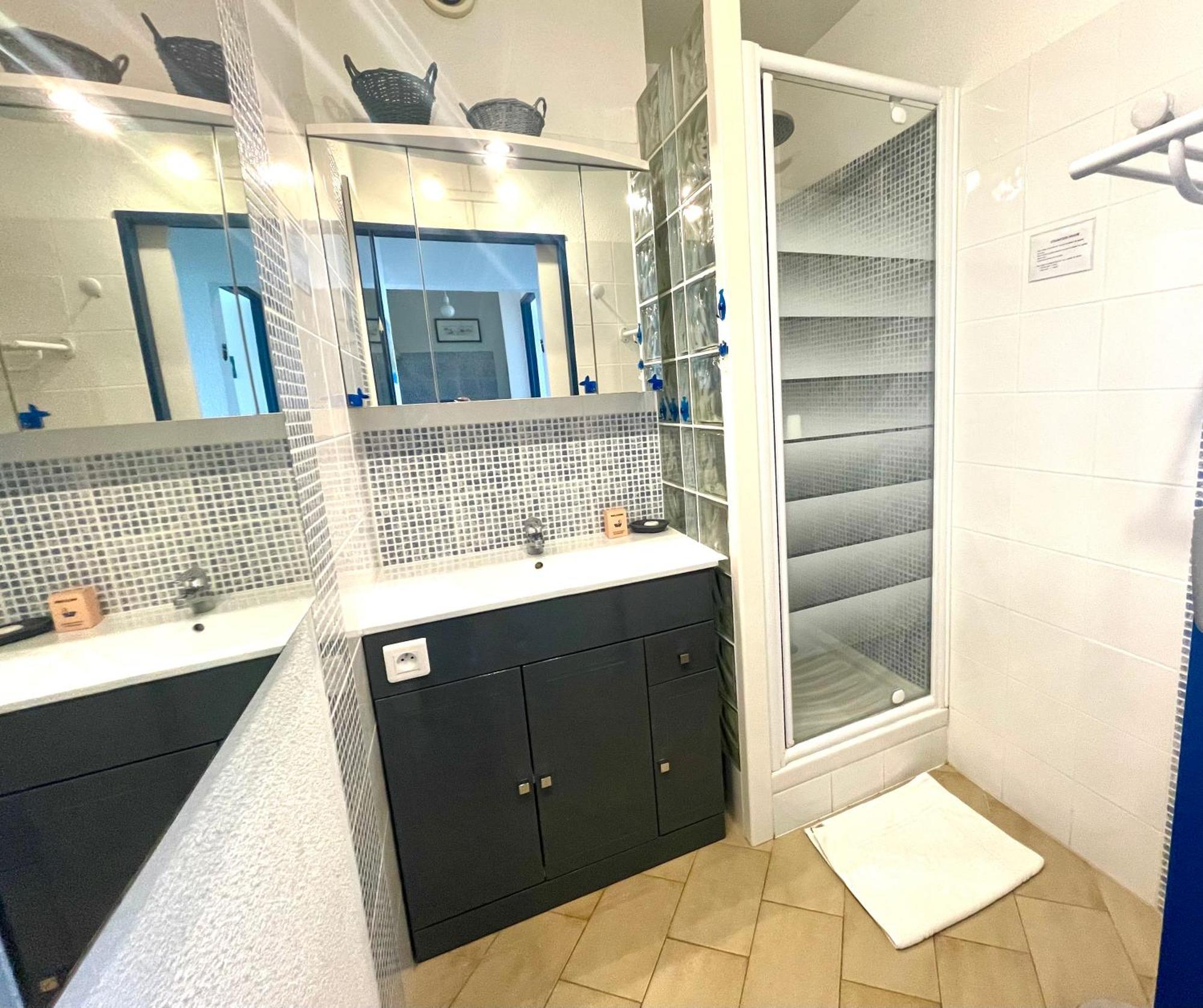 Pgh N26 - Premiere Ligne, Jardin Et Parking Prive Apartman La Grande-Motte Kültér fotó